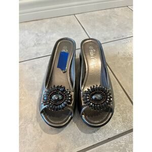 Helen's Heart Women's Silver Gray Slip On Size 8 Wedges with Beaded Flower